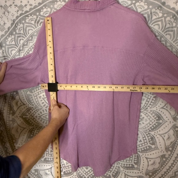 SO Lavender Waffle Textured Shirt - Picture 3 of 4